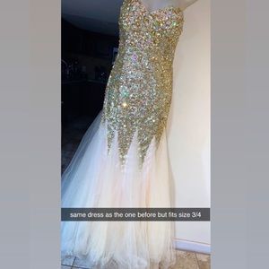 GOLD BEDAZZLED STRAPLESS PROM DRESS. Size 3/4